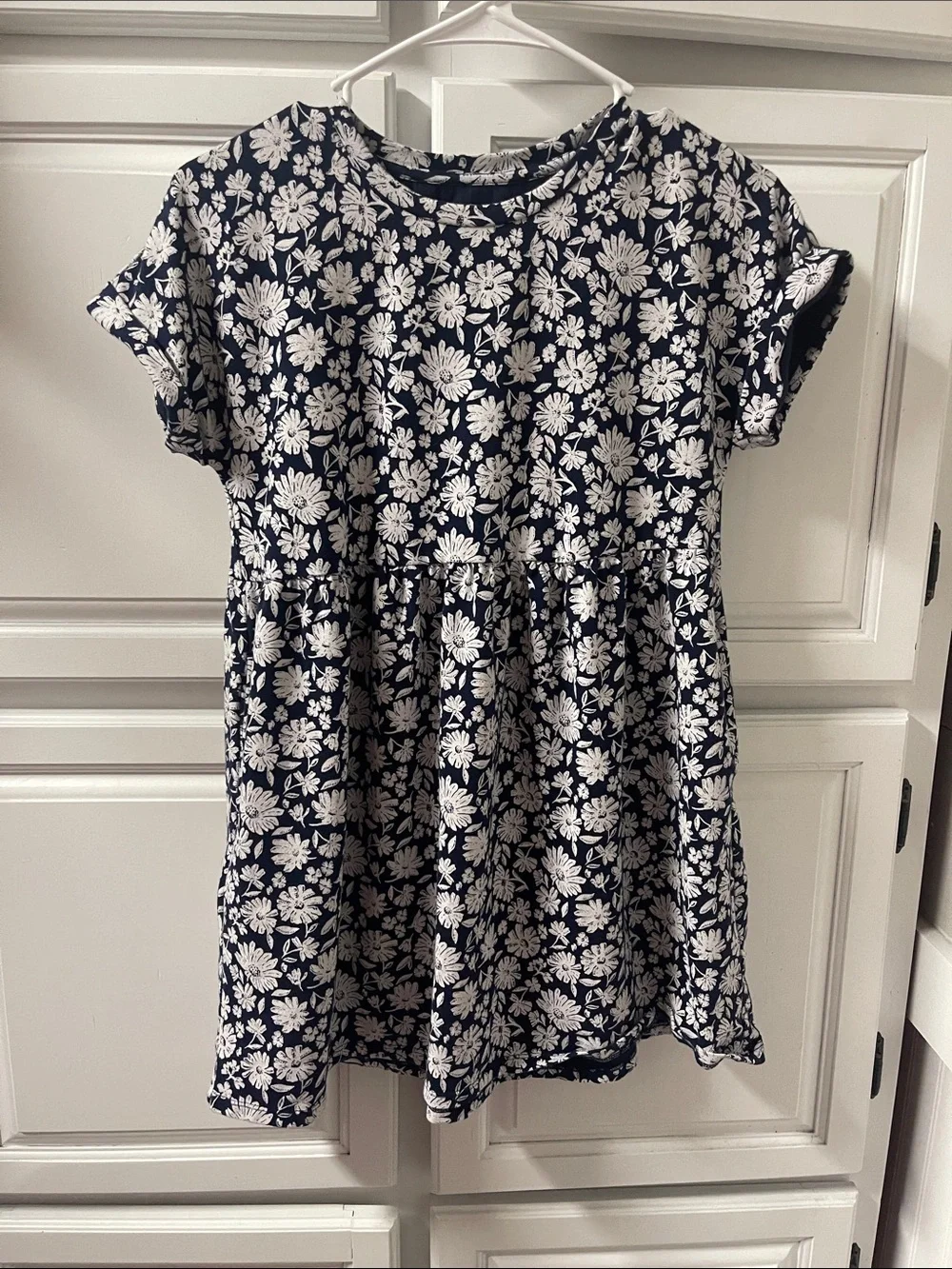 Vineyard Vines Navy and White Floral Short Sleeve Dress girls medium 10/12